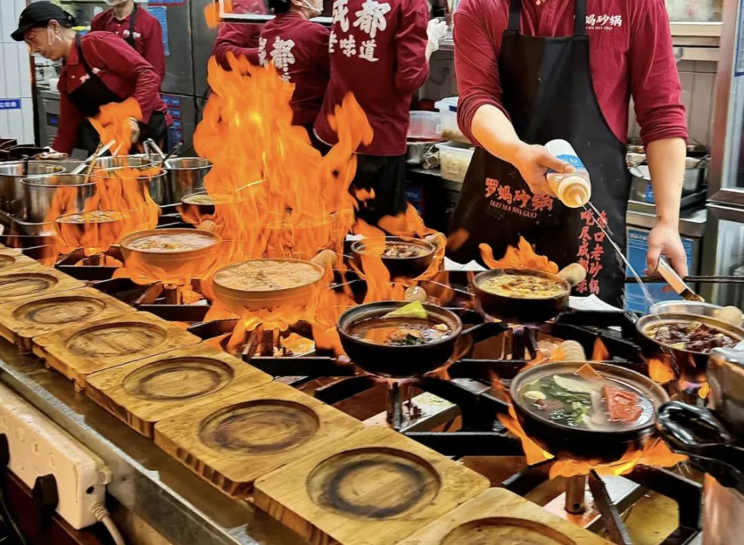 “砂”里淘金“锅”气足，品类尽显黑马风范！